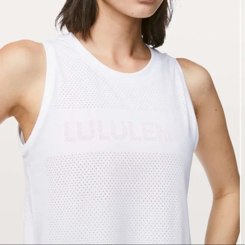 Lululemon Breeze By Muscle Tank size 4 white NWT